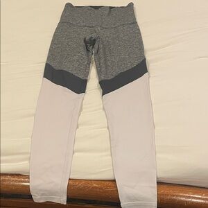 Strut This Gray and White Leggings